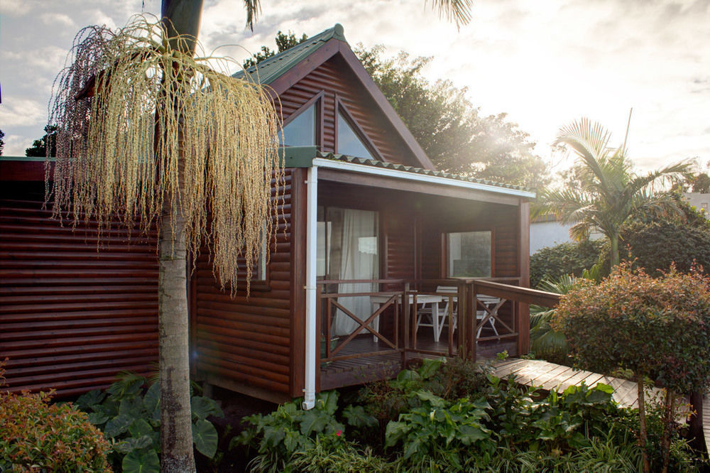 Beyond Urban Cottages ストームス・リバー エクステリア 写真