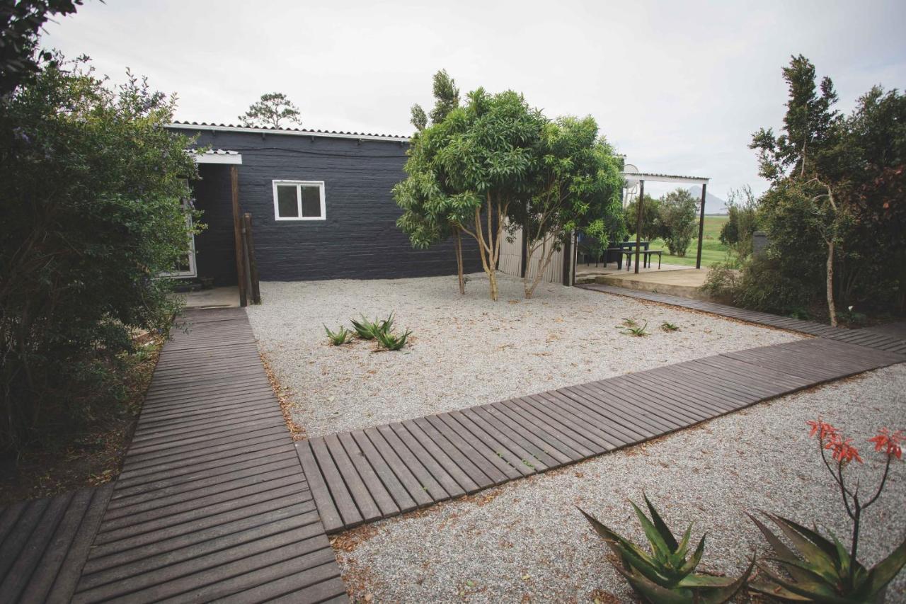 Beyond Urban Cottages ストームス・リバー エクステリア 写真